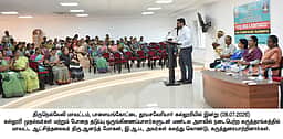 மாணவா்களின் தனித்திறனை அறிவதில் தனிக்கவனம் அவசியம்- ஆட்சியா் ஆனந்த் மோகன்