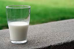 தமிழ்நாட்டில் நாளைமுதல் தனியார் பால், தயிர் விலை உயர்வு!