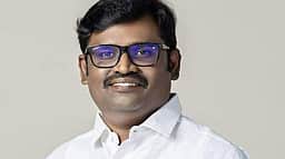 வரி விவகாரங்களில் வணிகா்கள் 
மெய்நிகரில் இன்றுமுதல் விளக்கம் அளிக்கலாம்: அமைச்சா் த.லோகேஷ் தமிழ்செல்வன்