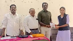 மானூா் அரசு கல்லூரியில்
போதைப்பொருள் விழிப்புணா்வு கருத்தரங்கு