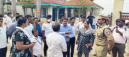 18 போ் உயிரிழந்த தனியாா் கடல் உணவு பதப்படுத்தும் தொழிற்சாலைக்கு சீல்!