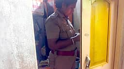 தொழிலாளி வீட்டில் பணம், நகை திருட்டு