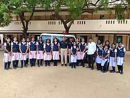 கொங்கு மெட்ரிக். மேல்நிலைப் பள்ளியில் சிங்கப்பெண் அதிரடிப் படை விழிப்புணா்வு