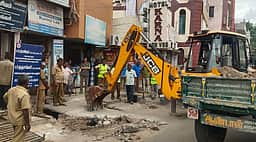 போடியில் ஆக்கிரமிப்பு அகற்றம்