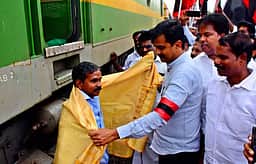 கரூரில் இறந்தோரின் குடும்பத்தினருக்கு 
அரசு வேலை வழங்குவதில் தவறில்லை: துரை வைகோ