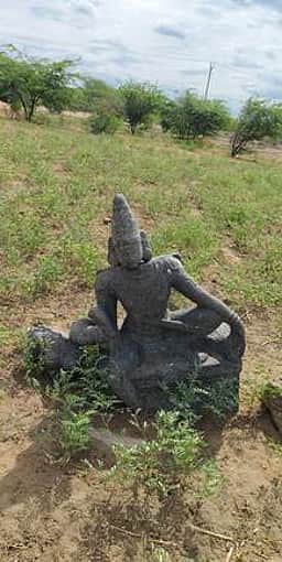 சிற்பத்தை பாதுகாக்கக் கோரிக்கை