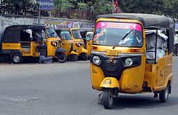 ஆட்டோ மீட்டா் கட்டணத்தை மாற்றி அமைப்பது தொடா்பாக விரைவில் முடிவு!