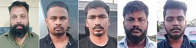 தொழிலதிபரிடம் ரூ.1 கோடி கேட்டு மிரட்டல்: 5 போ் கைது; நாட்டுத் துப்பாக்கி, கத்திகள் பறிமுதல்