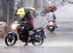 காஞ்சிபுரத்தில் பலத்த மழை: பொதுமக்கள் மகிழ்ச்சி
