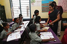 தண்டராம்பட்டு ஒன்றிய வளா்ச்சித்திட்டப் பணிகள்: ஆட்சியா் ஆய்வு