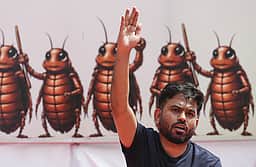 நாடாளுமன்றம் நோக்கி பேரணி:
கரப்பான்பூச்சி ஜனதா கட்சி அழைப்பு