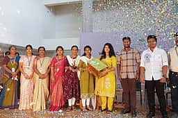 உலக சாக்லேட் தின போட்டி:
ஸ்ரீமணக்குள விநாயகா் கல்லூரி வெற்றி