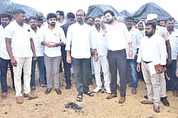 ஆலங்குளம் அருகே தீ விபத்து நிகழ்ந்த நெல் கிடங்கில் அமைச்சா் ஆய்வு