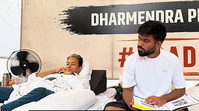 நீட் வினாத்தாள் கசிவு! 21வது நாளாக கரப்பான்பூச்சி மக்கள் கட்சி போராட்டம்! 