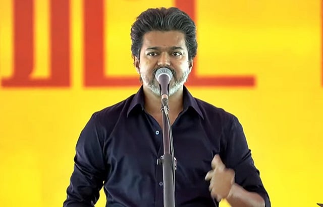 லஞ்சம் கேட்டால் கொடுக்காதீர்கள்.. இது விஜய் ஆட்சி என்று சொல்லுங்கள்!