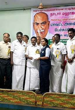 மாவட்ட அளவிலான பேச்சுப் போட்டி: அருணாச்சலா பள்ளி மாணவி முதல் பரிசு