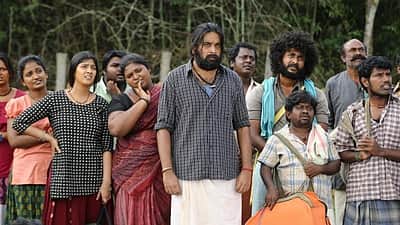பாரம்பரியக் கலைகளுடன் மனித உணர்வுகள் கொப்புளிக்கும் இயக்குநர் பாலாவின் தாரை தப்பட்டை!