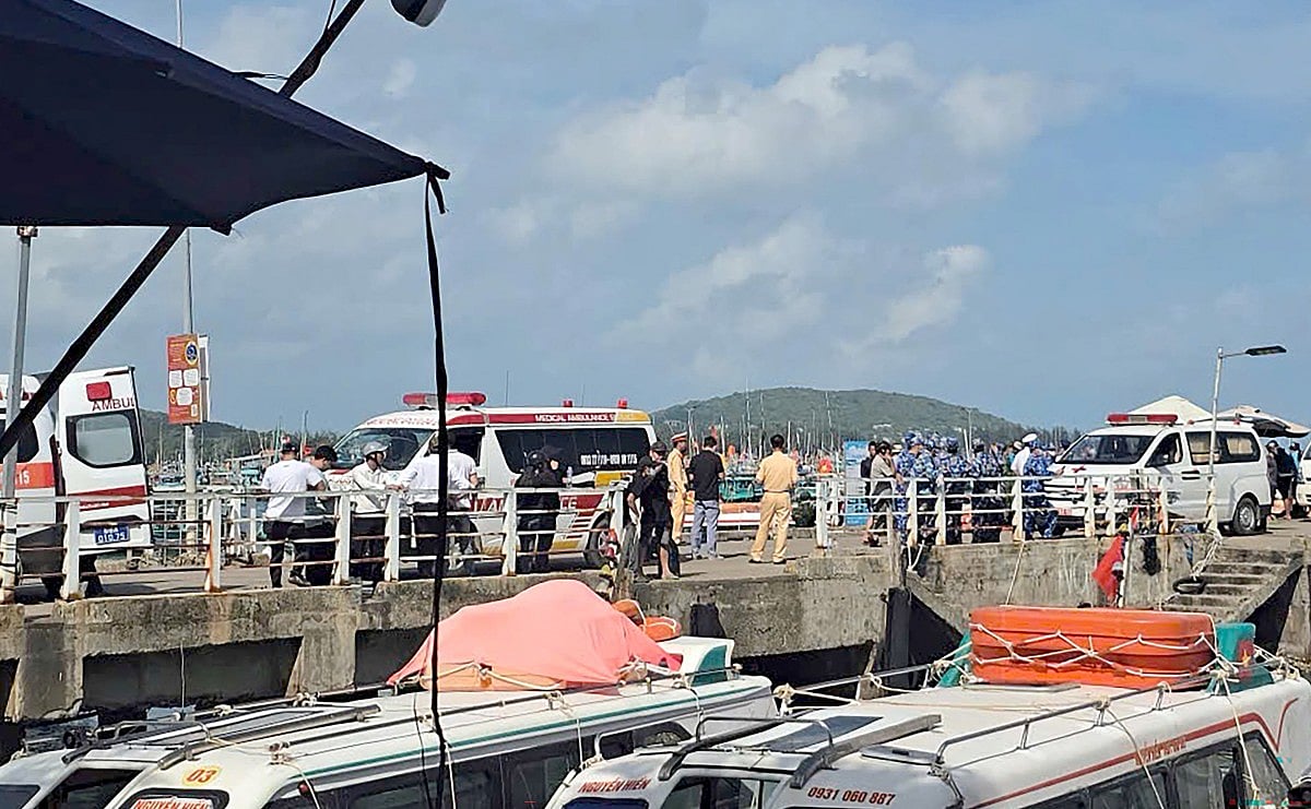 தெற்கு வியத்நாமில் உள்ள பூ குவாக் தீவு அருகே கடலில் சுற்றுலாப் படகு கவிழ்ந்ததைத் தொடர்ந்து, ஏற்பட்ட விபத்தில் சிக்கி இதுவரை 10 தமிழர்கள் உயிரிழந்தனர்.
