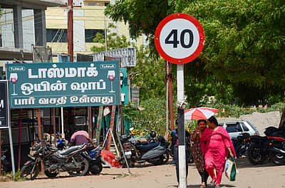 இனி புதுச்சேரி போக வேண்டாம்.. டாஸ்மாக்கில் புதிய வகை பீர், விஸ்கி பிராண்டுகள்!