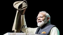 உலகளாவிய சவால்களைக் கடந்து வேகமாக வளா்கிறது இந்தியா! பிரதமா் மோடி பெருமிதம்