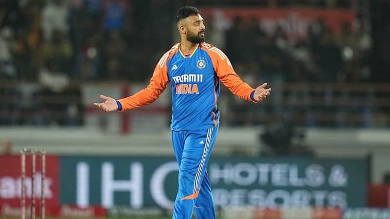 Varun chakravarthy