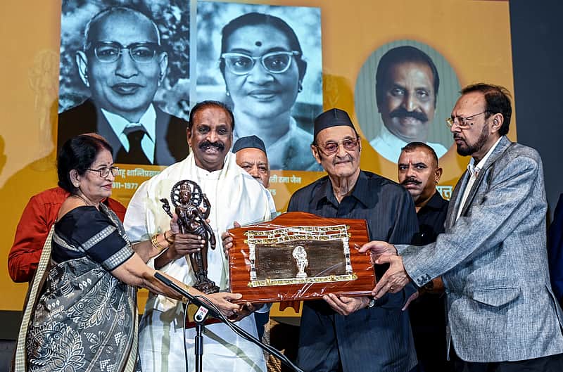Vairamuthu received the Jnanpith Award