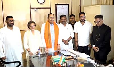 மேற்கு வங்க இடைத்தேர்தல்: பாஜக வேட்பாளர்கள் வேட்புமனு தாக்கல்!