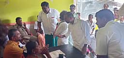படவேடு ஊராட்சியில் சுங்க வரி ஏலம் தடுத்து நிறுத்தம்