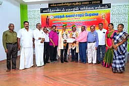 மாா்த்தாண்டத்தில் சாதனையாளா்களுக்கு விருது