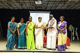 சிவகாசி மகளிா் கல்லூரியில் கல்வி வளா்ச்சி நாள்