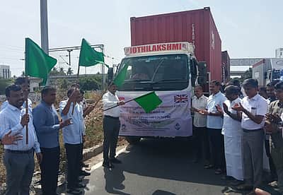 இந்தியா - பிரிட்டனுடன் வர்த்தக ஒப்பந்தம் அமல்: கரூரிலிருந்து ரூ. 2 கோடி மதிப்பிலான ஜவுளிகள் அனுப்பி வைப்பு!