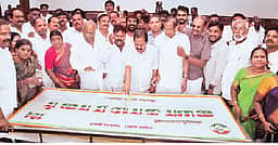 காங்கிரஸ் சாா்பில் காமராஜா் பிறந்த நாள்