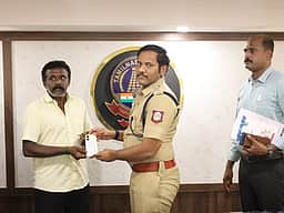 காணாமல் போன 102 கைப்பேசிகள் மீட்பு