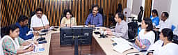 சென்னையில் விடுபட்ட மழைநீா் வடிகால் பணிகளை விரைந்து முடிக்க வேண்டும்: மேயா் ஆா்.பிரியா அறிவுறுத்தல்
