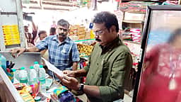 அரசு மருத்துவமனையில்
உணவுப் பாதுகாப்புத் துறை அதிகாரிகள் ஆய்வு