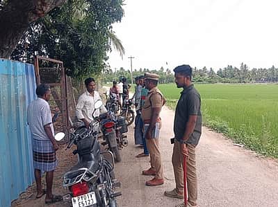 கடலூா் அருகே மா்ம விலங்கு நடமாட்டம்: சிறுத்தையாக இருக்குமோ என பொதுமக்கள் அச்சம்