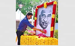 மக்கள் நலனுக்காக தன் வாழ்நாளை அர்ப்பணித்த பெருந்தலைவர் காமராஜர்: முதல்வர் விஜய் புகழாரம்