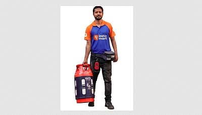 இந்தியாவில் முதல்முறையாக பெங்களூரில் எல்பிஜி சிலிண்டா் உடனடி விநியோகம்