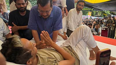 19வது நாளாக உண்ணாவிரதம்! சோனம் வாங்சுக்கின் போராட்டத்துக்கு அரவிந்த் கேஜரிவால் ஆதரவு!