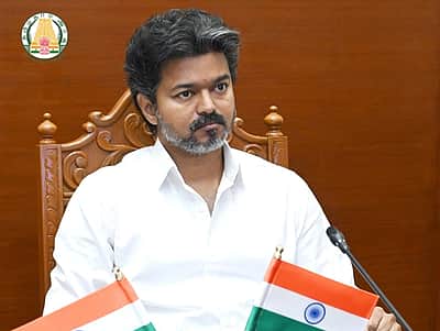 பேருந்து கட்டணம் உயா்வு?
முதல்வரின் ஆலோசனைக் கூட்டத்தில் முடிவு
