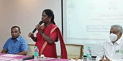 கால்நடை நிலையங்களை தூய்மையாக பராமரித்திட  அமைச்சா் அறிவுறுத்தல்