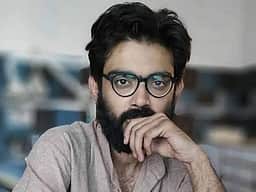 2020 தில்லி கலவர வழக்கு: ஷா்ஜீல் இமாம் பிணை மனு குறித்து
காவல்துறை பதிலைக் கோரும் தில்லி உயா்நீதிமன்றம்