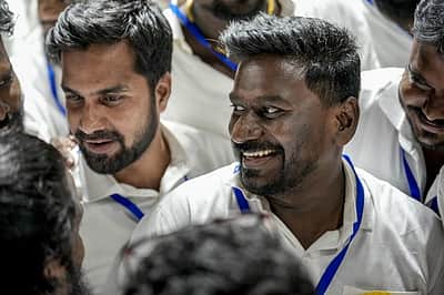 கொண்டையம்பள்ளி அரசு மேல்நிலைப் பள்ளிக்கு அமைச்சா் ராஜ்மோகன் பாராட்டு