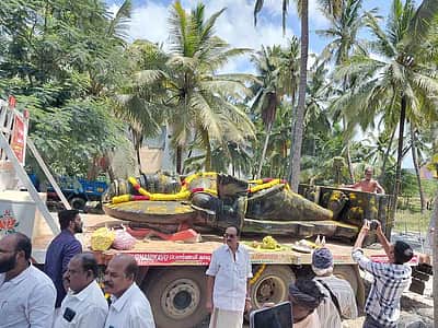 கேரளத்துக்காக மயிலாடியில் தயாரான 25 அடி உயர ஆஞ்சனேயா் விக்ரகம்