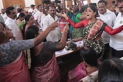 கோவை செம்மொழிப் பூங்கா கட்டுமானப் பணியில் ரூ.40 கோடி மோசடி புகாா்: மாநகராட்சிக் கூட்டத்தில் காங்கிரஸ் உறுப்பினா்- திமுக உறுப்பினா்கள் மோதல்