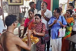 ஆடி வெள்ளி: வடபத்ர காளியம்மன் கோயிலில் திரளானோர் வழிபாடு!