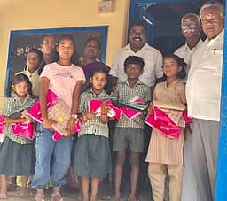 1,330 திருக்குறள்களை ஒப்பித்து குழந்தைகள் சாதனை