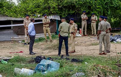 குஜராத்: பட்டாசு ஆலை வெடிவிபத்தில் 9 போ் உயிரிழப்பு;
6 போ் காயம்!