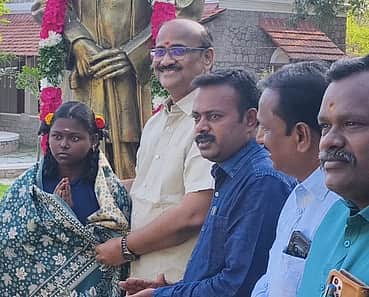 21 மணி நேரத்தில் தொல்காப்பியத்தை எழுதி முடிக்கும் உலக சாதனை முயற்சியில் அரசுப் பள்ளி மாணவி