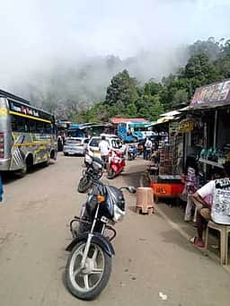 கொடைக்கானலில் இருசக்கர வாகன நிறுத்துமிடம்
அமைத்துத் தரக் கோரிக்கை